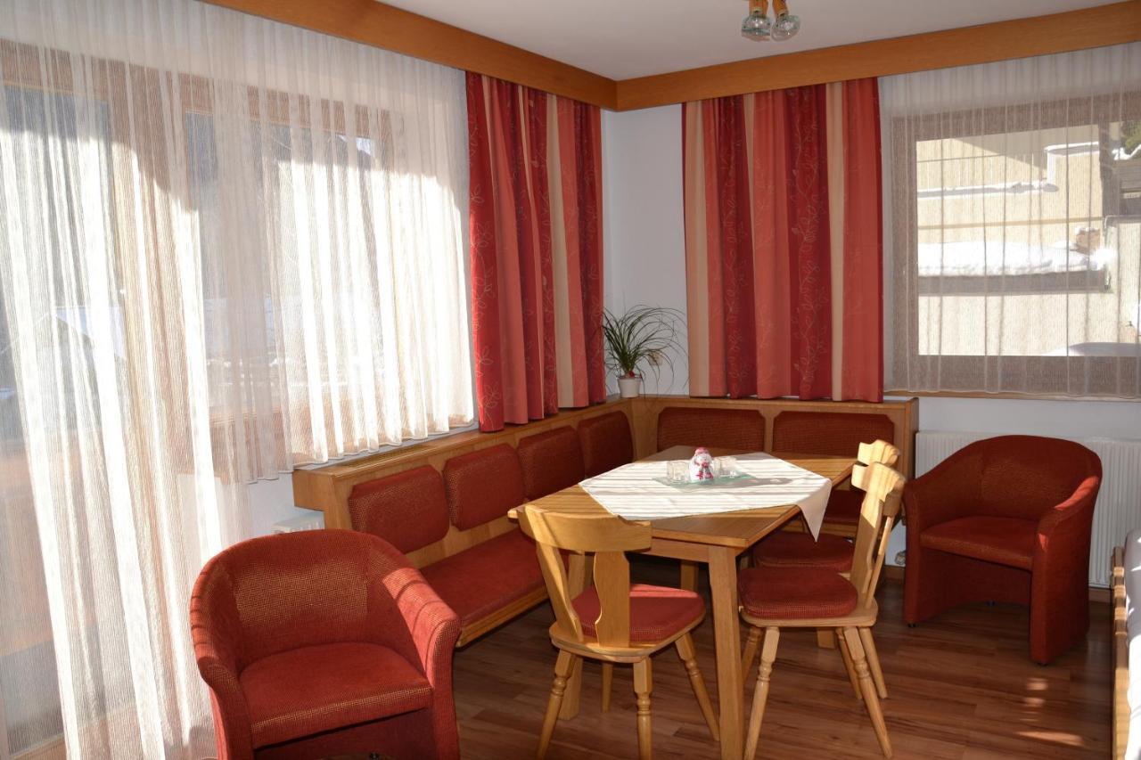 Ferienhaus Am Eggli Apartment Sankt Anton am Arlberg Phòng bức ảnh