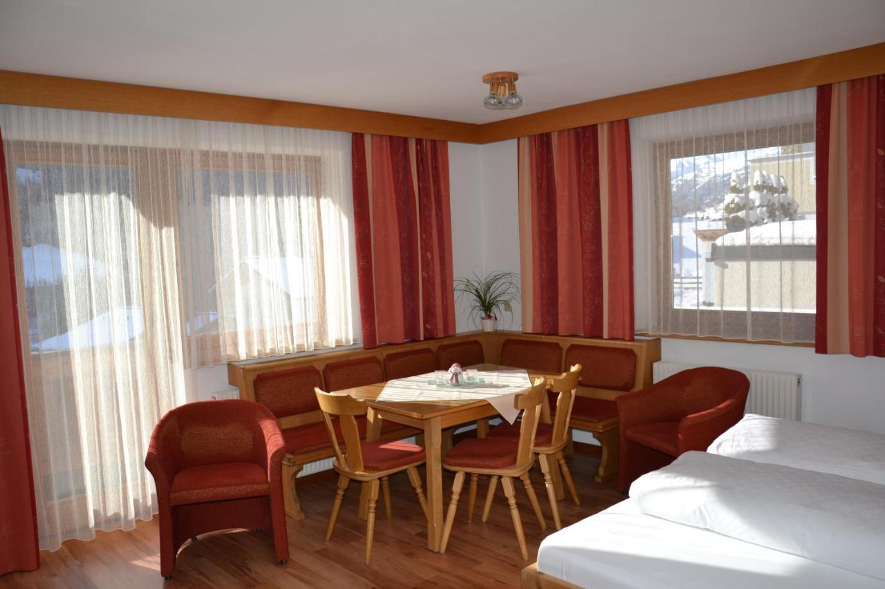 Ferienhaus Am Eggli Apartment Sankt Anton am Arlberg Phòng bức ảnh