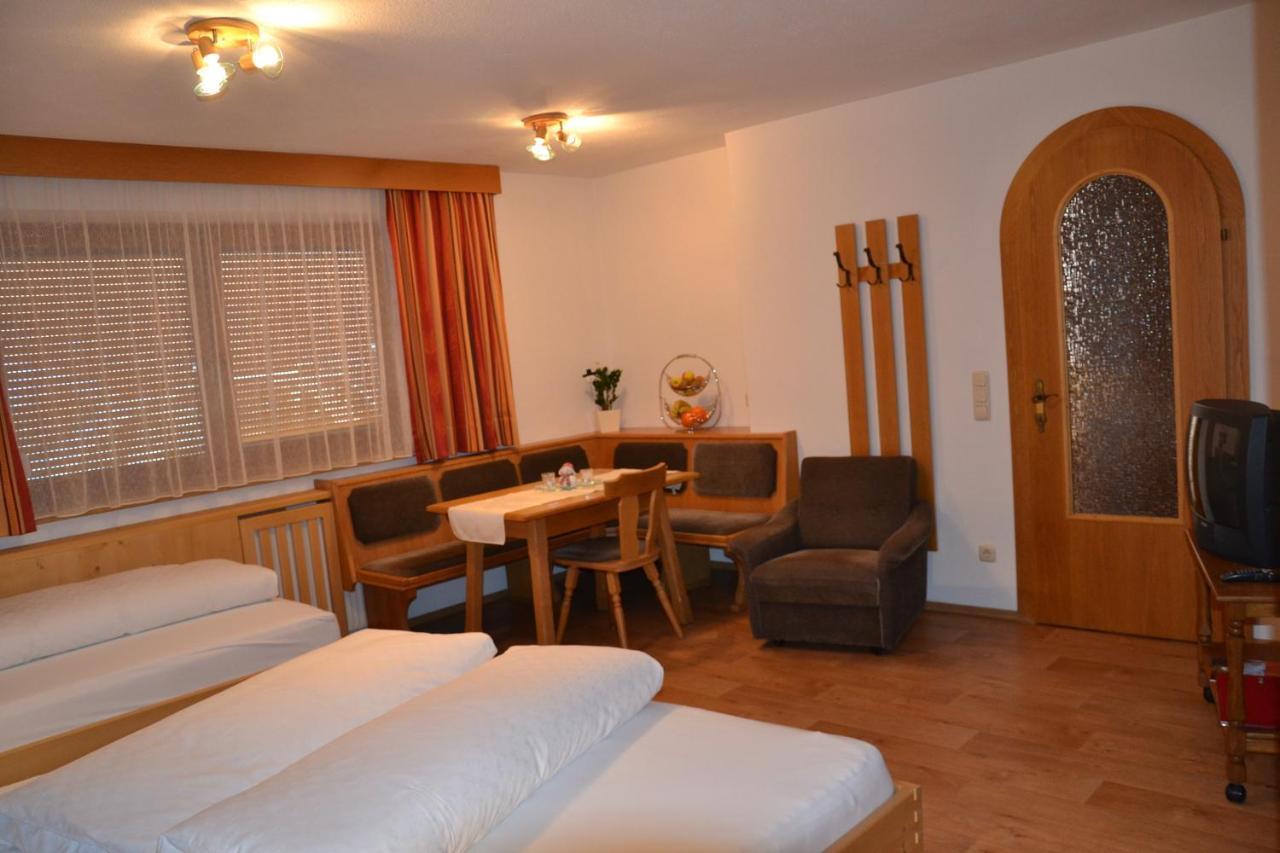 Ferienhaus Am Eggli Apartment Sankt Anton am Arlberg Phòng bức ảnh