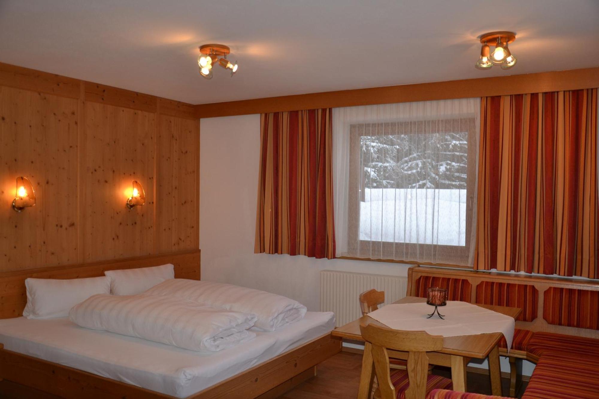 Ferienhaus Am Eggli Apartment Sankt Anton am Arlberg Ngoại thất bức ảnh