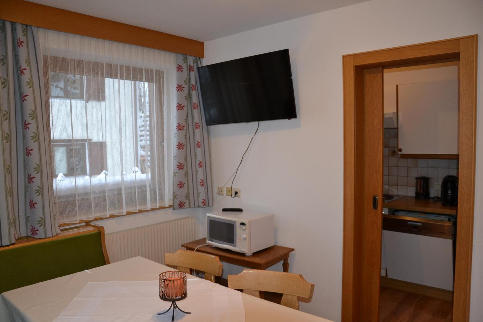 Ferienhaus Am Eggli Apartment Sankt Anton am Arlberg Ngoại thất bức ảnh